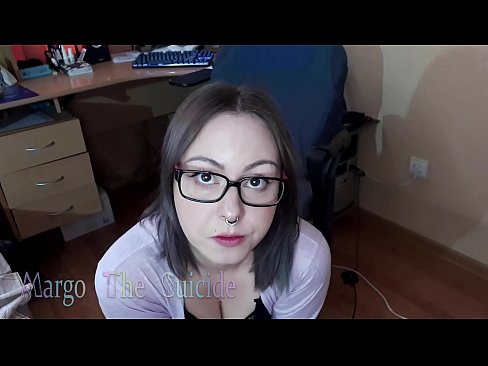 ❤️ Kynþokkafull stelpa með gleraugu sýgur dildó djúpt á myndavélinni ❤❌ Klám hjá okkur is.nullscripts.top
